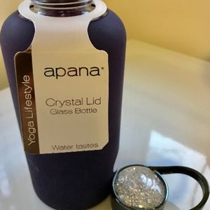 NWT! Apana Crystal Lid 32 oz. Water Bottle